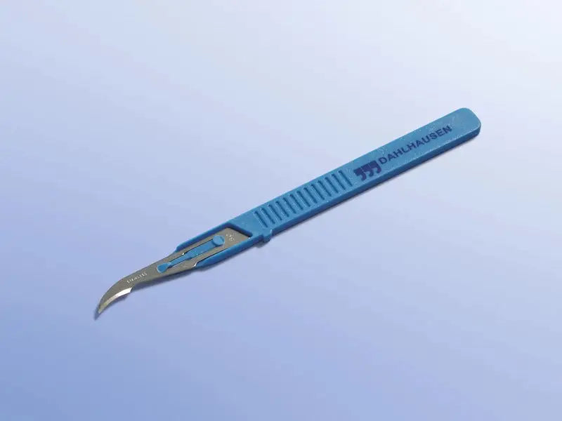 Fadentrennmesser Präzisa Plus 110 mm 10 Stück mit gebogener Edelstahlklinge und blauem Griff für präzises Schneiden von Nahtmaterial im medizinischen Bereich.