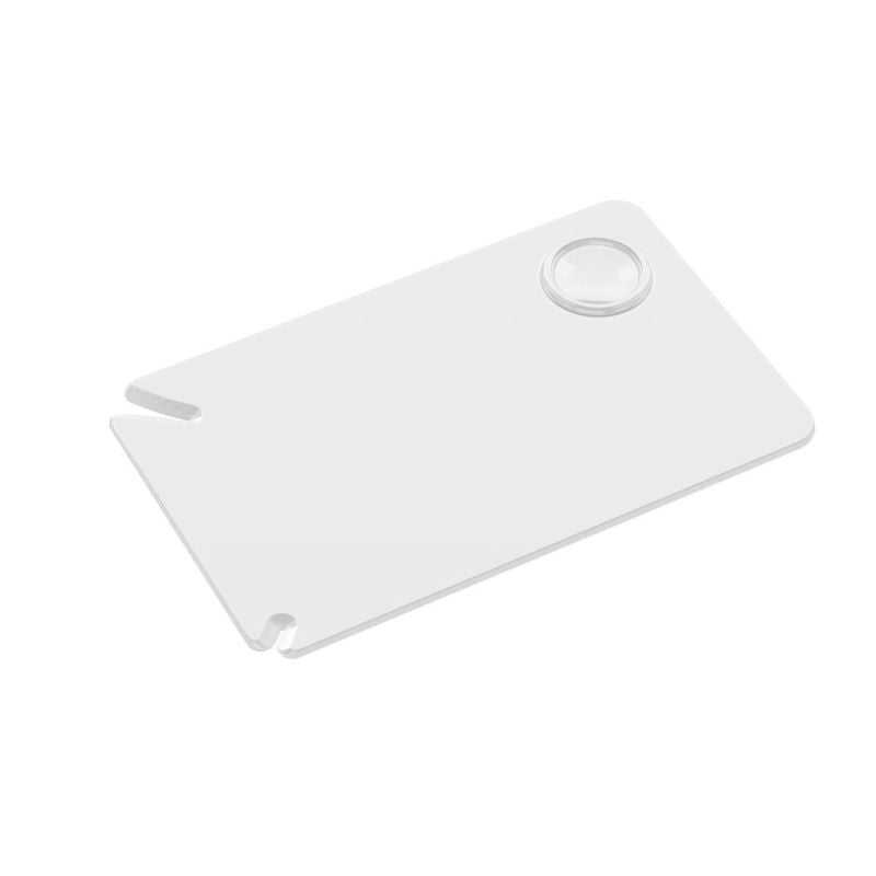 Zeckenkarte mit Lupe für einfaches Entfernen von Zecken, aus Polystyrol gefertigt. Kompaktes Design im Scheckkartenformat 86x54mm.