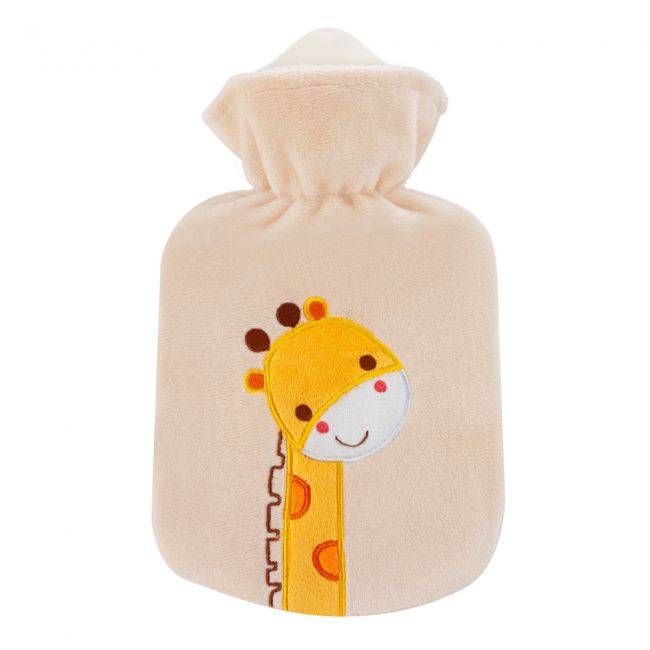Wärmflasche mit Flauschbezug - Wärmflasche 0,8 L mit Gummi in Beige mit Giraffenmotiv. Weicher Bezug für Kinder und Babys geeignet.