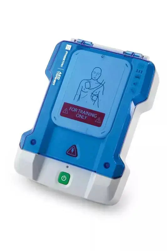Prestan AED Trainer Plus mit geschlossenem blauen Deckel und klarer Beschriftung, perfekt für effektives AED-Training im medizinischen Bereich.