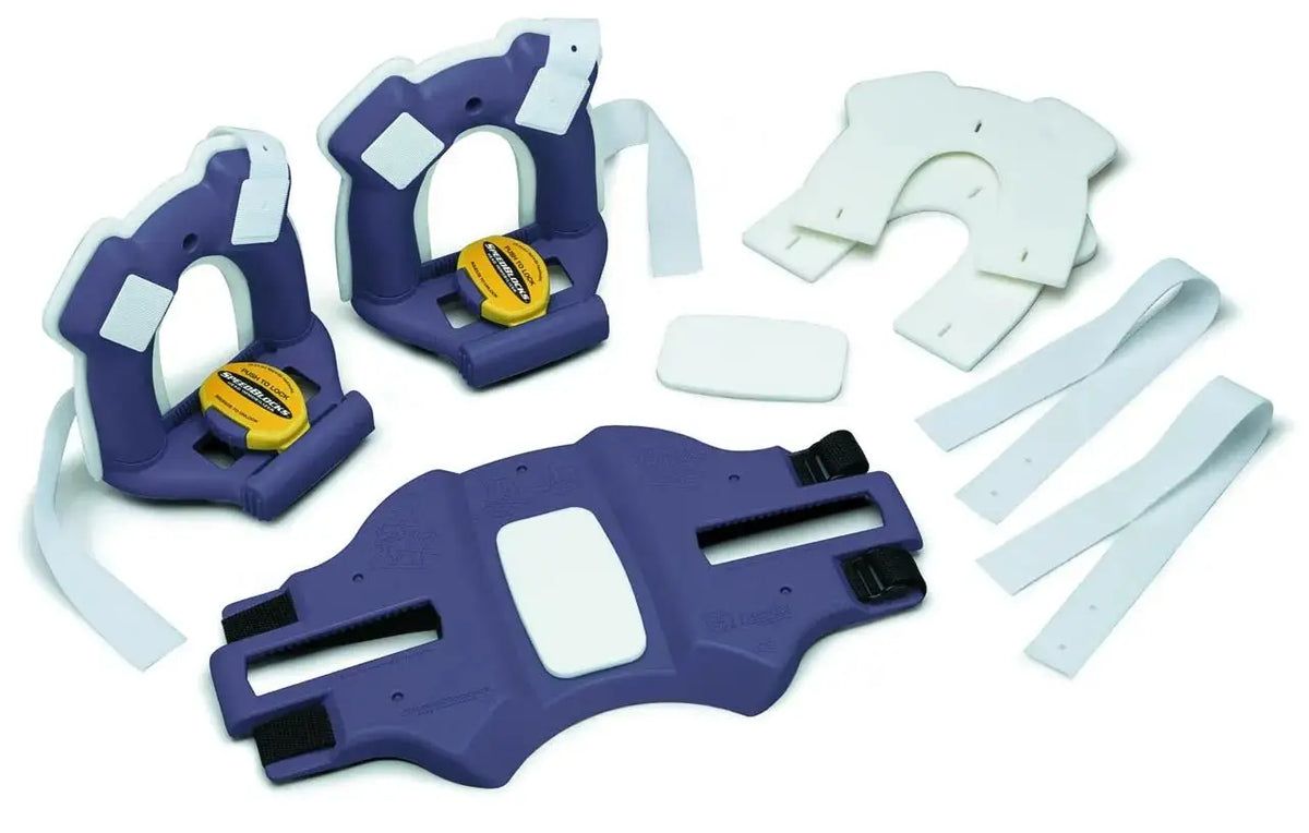 Komplettes Speedblocks™ Laerdal® Starter-Paket mit modularen Kopffixierungselementen, Klettbändern und Polsterung für professionelle Immobilisation im medizinischen Bereich.