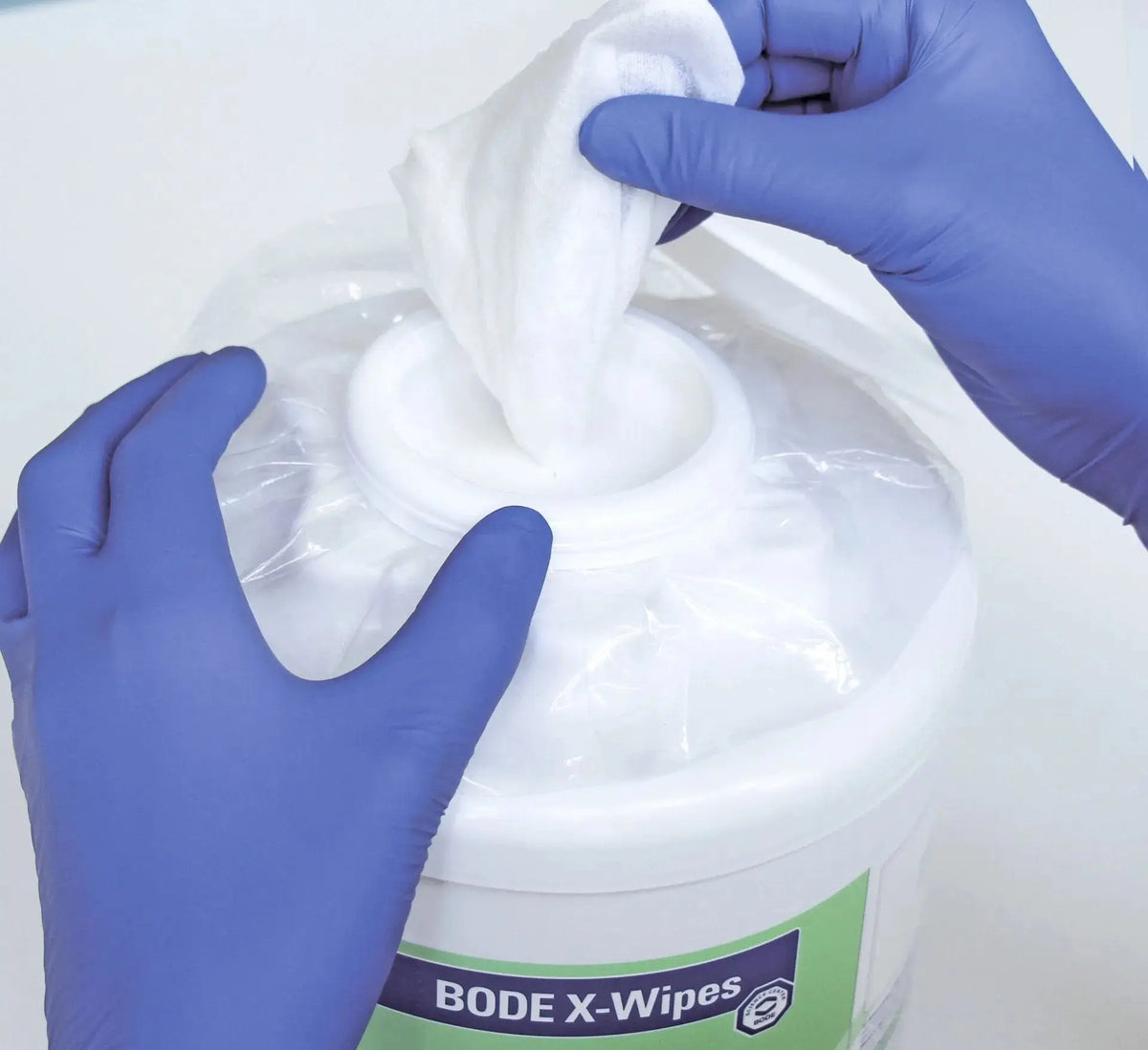 BODE X-Wipes Vliesrolle mit 90 Tüchern – ideal für die Flächendesinfektion mit HARTMANN Desinfektionsmitteln. Reißfest, hygienisch & effizient. Jetzt bei Medasi.shop!